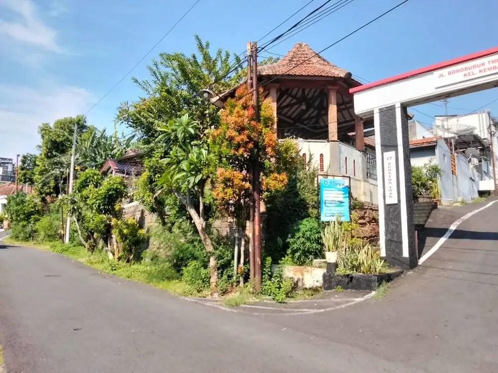 Dijual Rumah Kost Dua Lantai