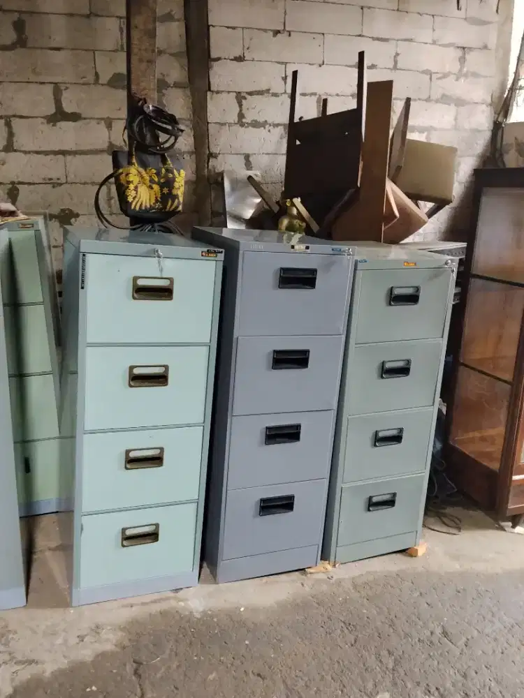 Lemari kabinet mulus Ada kuncinya