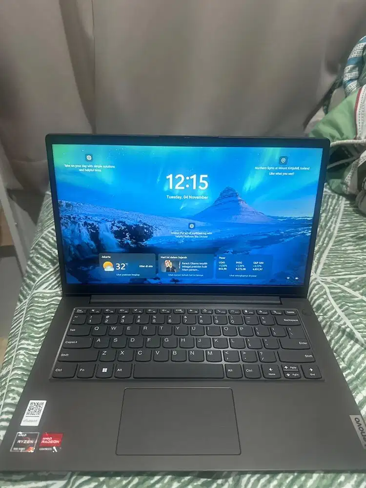 Lenovo rayzen 512 gb baru beli 2 bulan