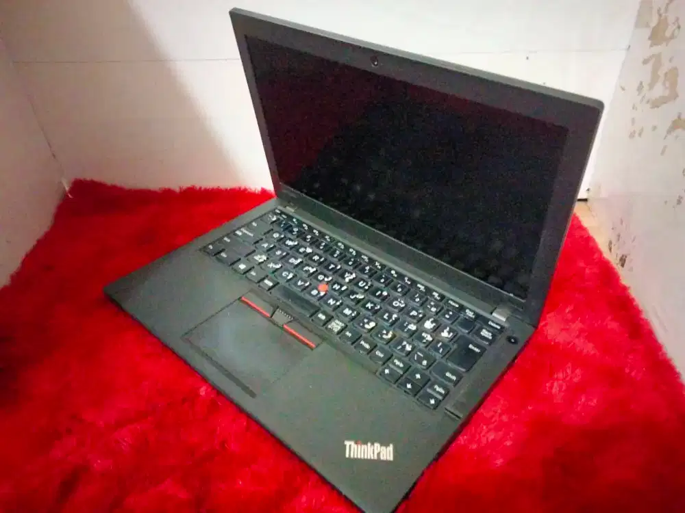 Laptop Murmer Thinkpad X260/core i5 gen6/RAM 8gb/SSD128gb/12,5inch