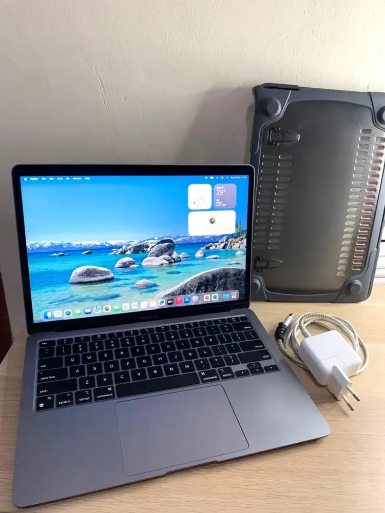 Macbook Air M1 ssd 256gb MULUS ibox Nego