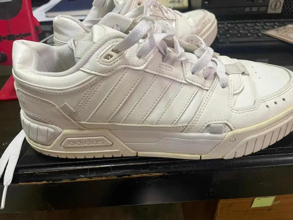 Sepatu adidas D-Pad original