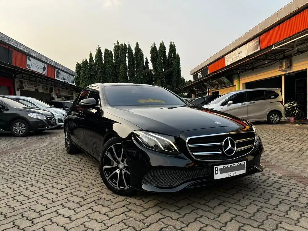 KM 13 RB MERCEDEZ BENZ MERCY E300 2016 SUPER ANTIK RARE !!