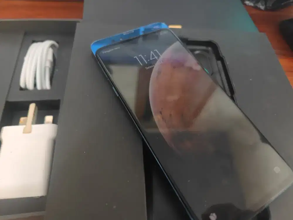 Handphone Xiaomi Mi Mix 3 5G