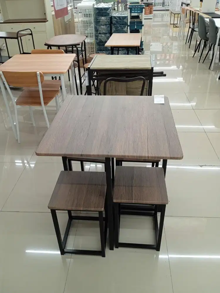 Meja makan set walnut 4 stools