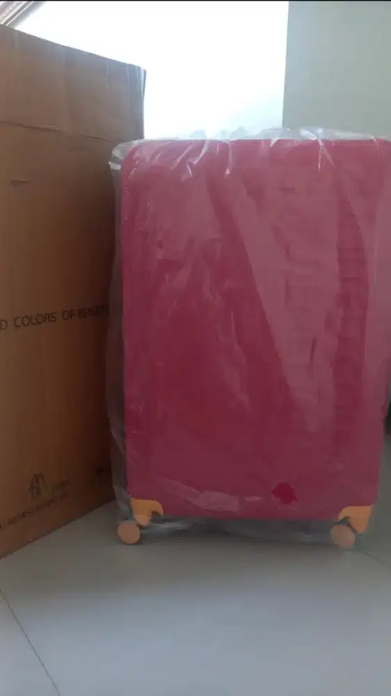 Koper United colors of benetton 28 inci