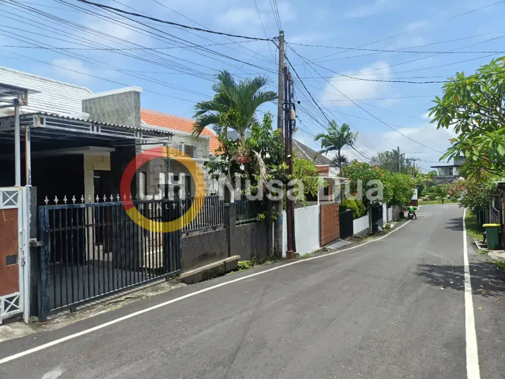 Rumah Cantik 1 Lantai Fully Furnished dan Siap Huni, One Gate System di Ungasan