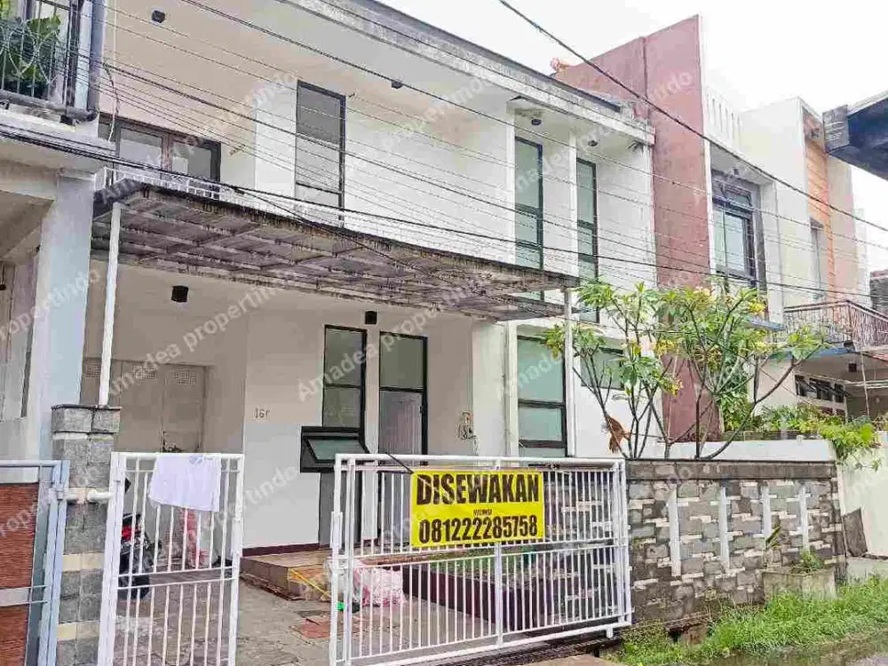 rumah minimalis estetik pusat kota, turangga, siap huni