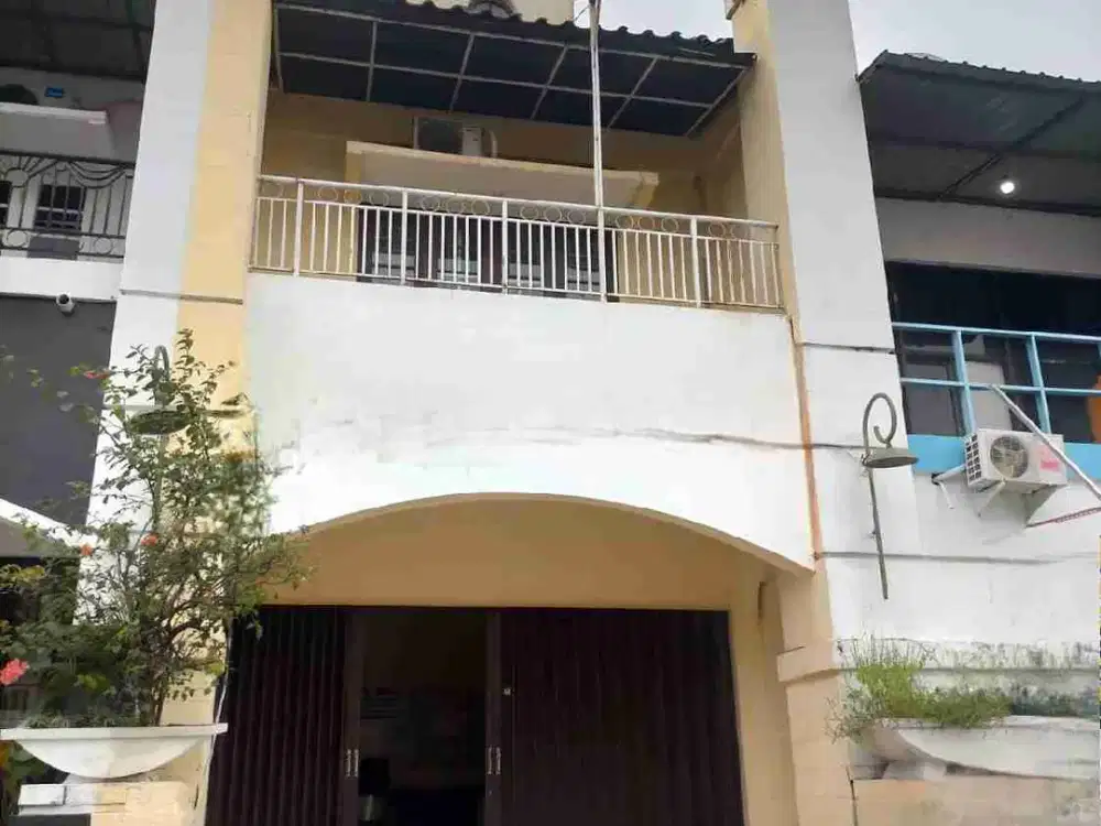 Disewakan Ruko dekat Gwalk cocok utk Kantor, salon dll