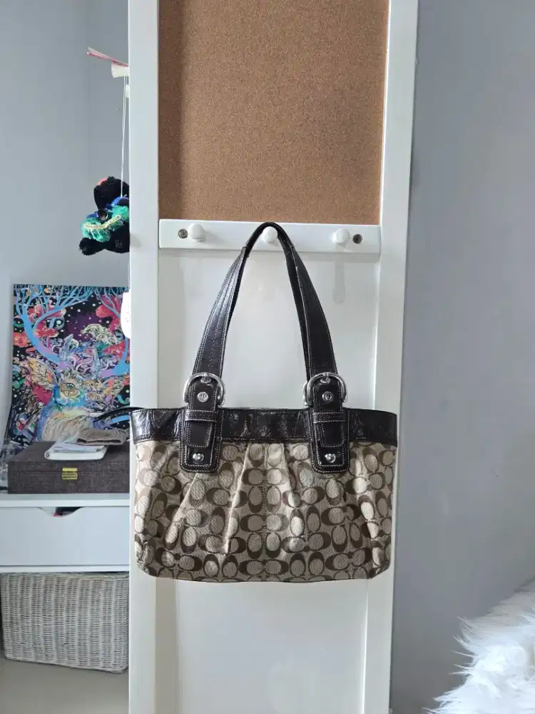 Coach Signature Brown Hobo Shoulder bag