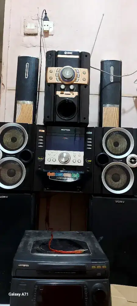 Speker gmc.politron.aiwa tapi daun spikernya punya sony