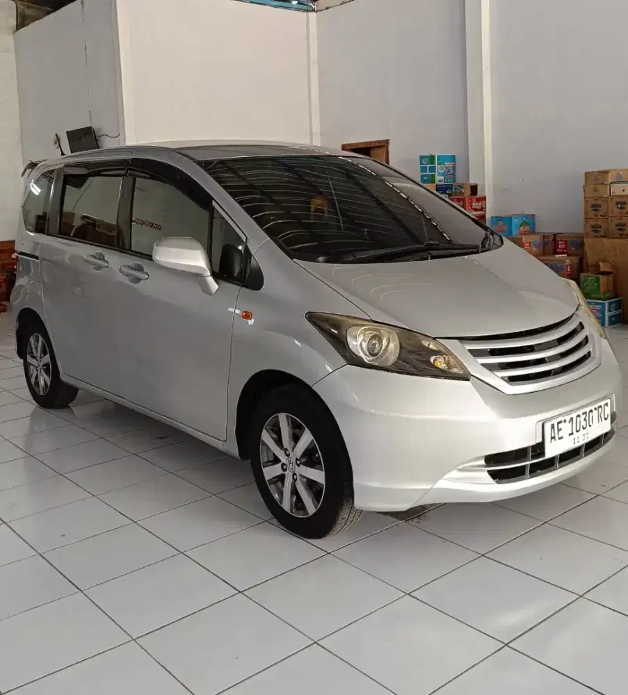 Honda Freed S metic