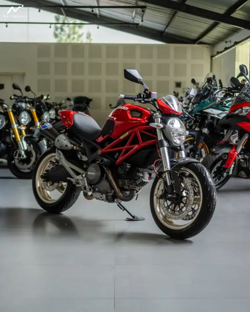 Ducati Monster 795 Red 2012 Low odo 12 Rb KM