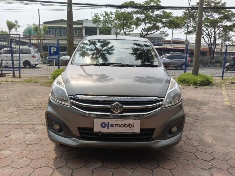 DP Rendah  6JT Suzuki Ertiga 1.4 GL Bensin-MT 2018 Abu