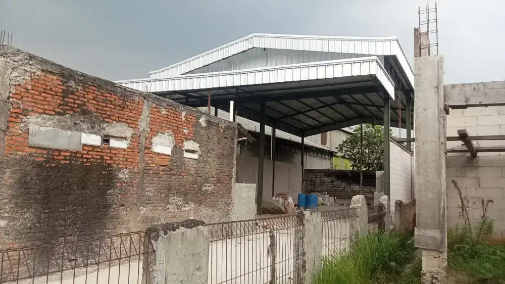 Dijual Segera Bangunan Gudang Siap Pakai