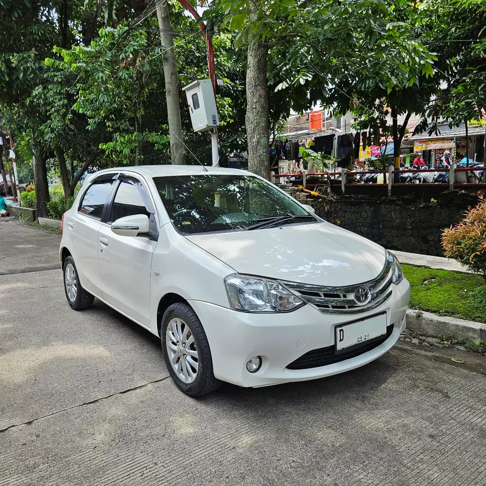 Toyota Etios valco e g 2014 pemakaian 2015