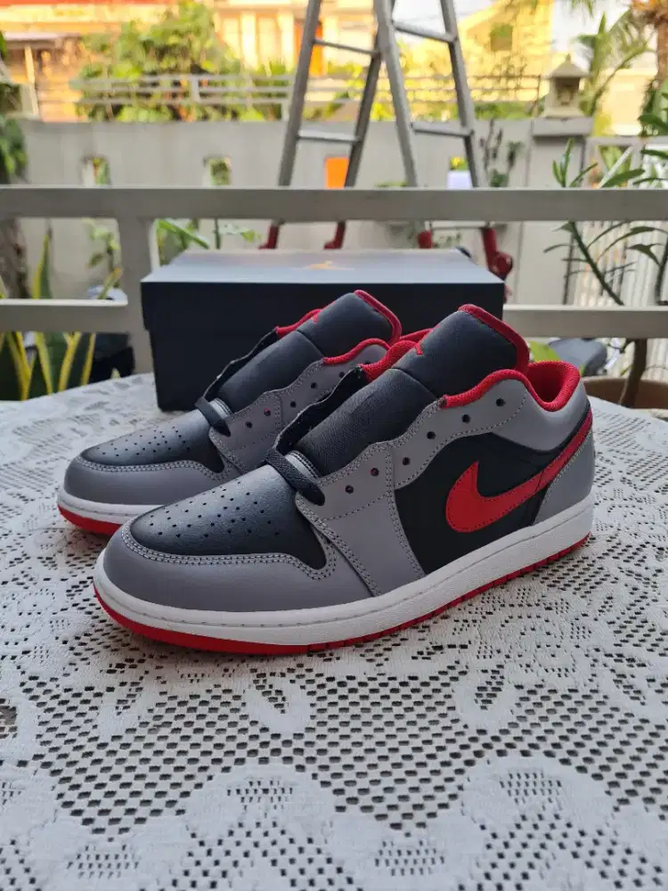 NIKE AIR JORDAN 1 LOW BLACK FIRE RED BNIB ORIGINAL RESMI