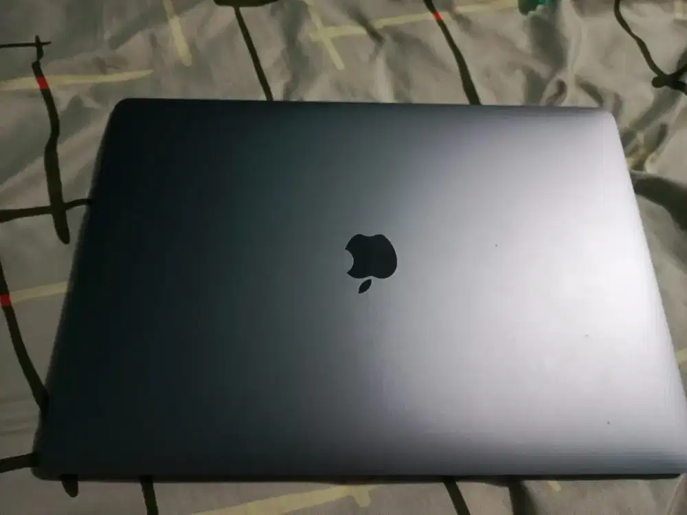 Macbook Pro 2018 Touchbar 15inch 16/512