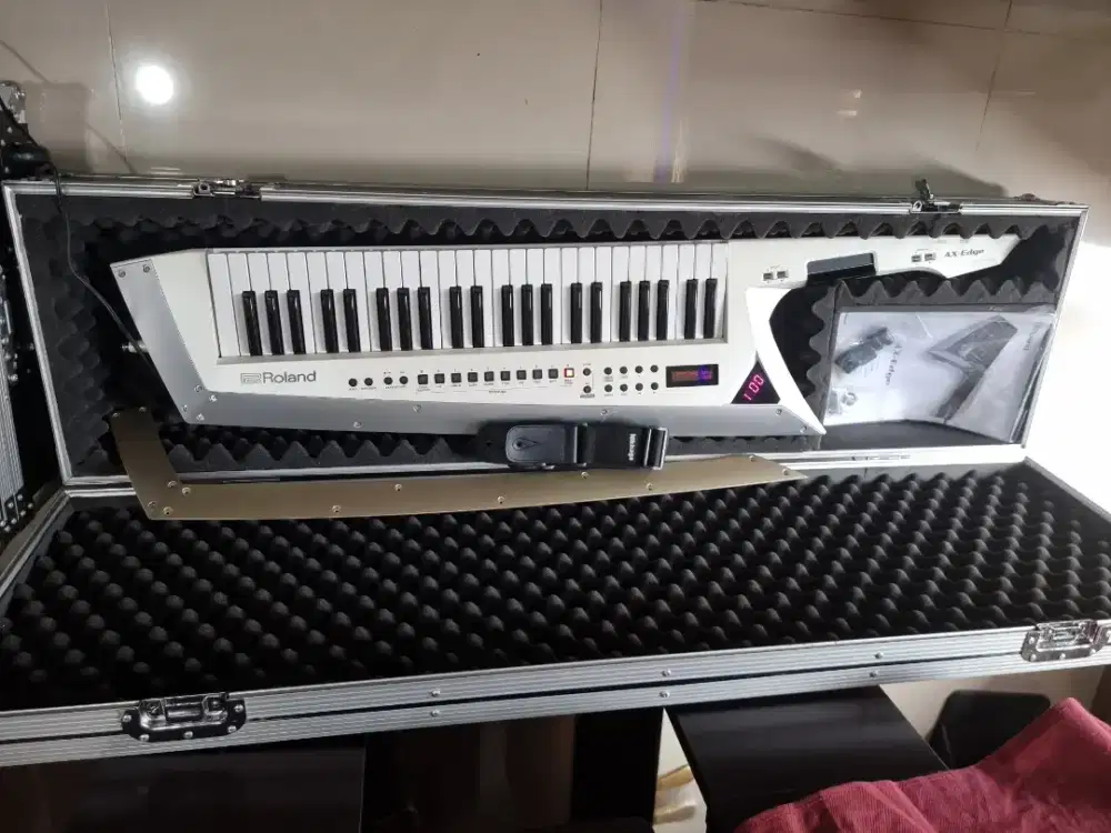 Keytar roland ax edge