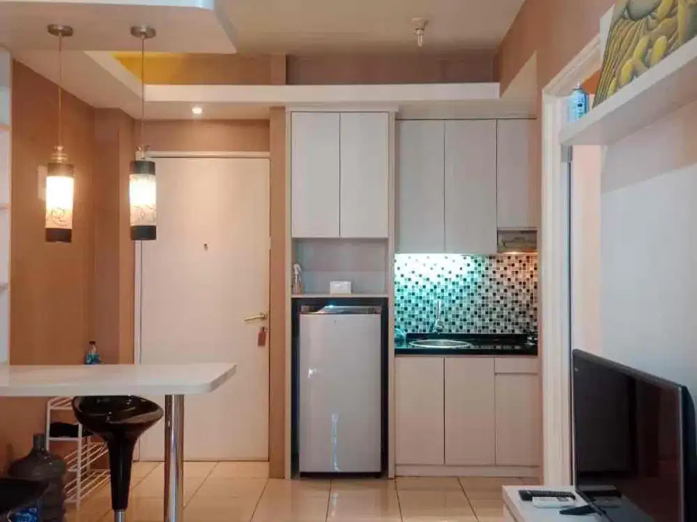 sewa 2 br lantai tinggi apartemen Pakubuwono terrace Jakarta selatan