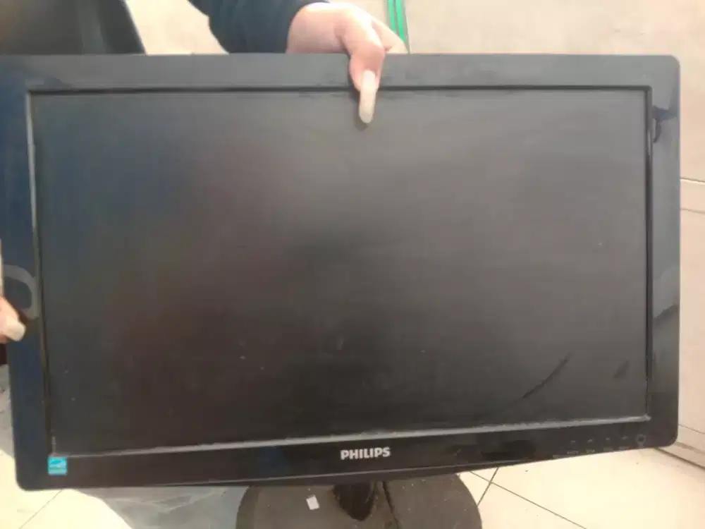 Dijual LCD komputer bekas