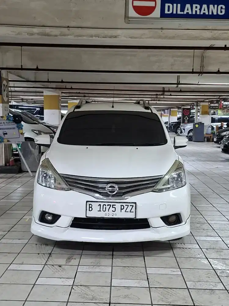 Nissan Grand Livina HWS at th 2014 PUTIH