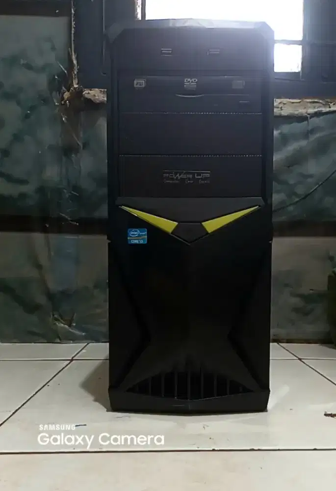 Cpu i3? Hardisk 500 GB.