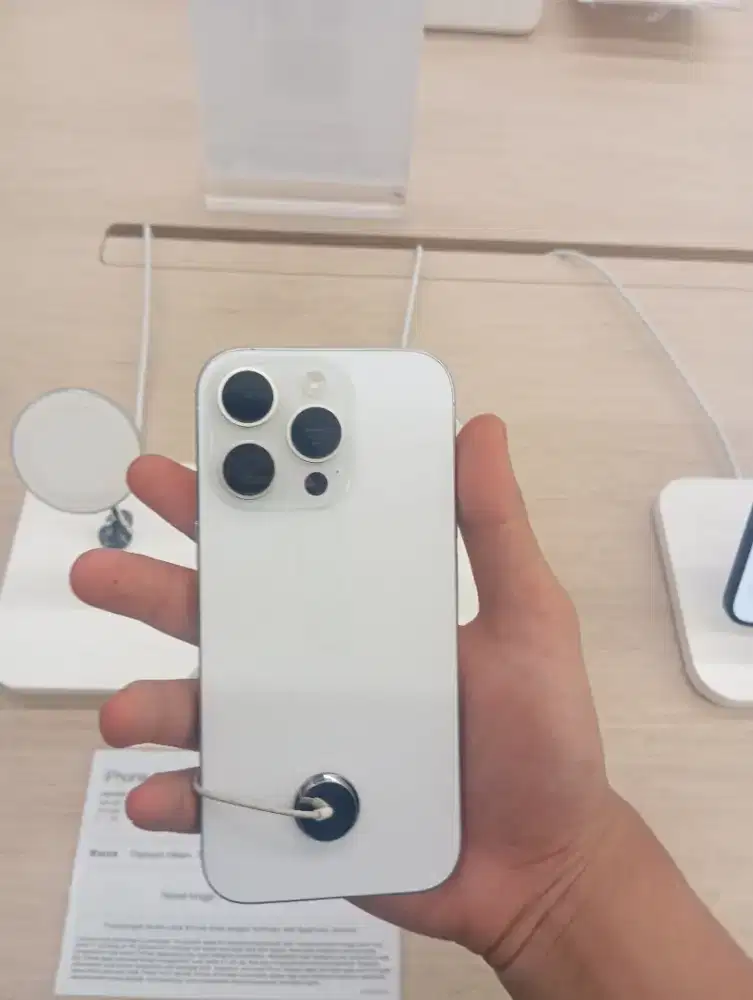 Iphone 16 promax pembelian tanpa kartu kredit syaratnya KTP saja