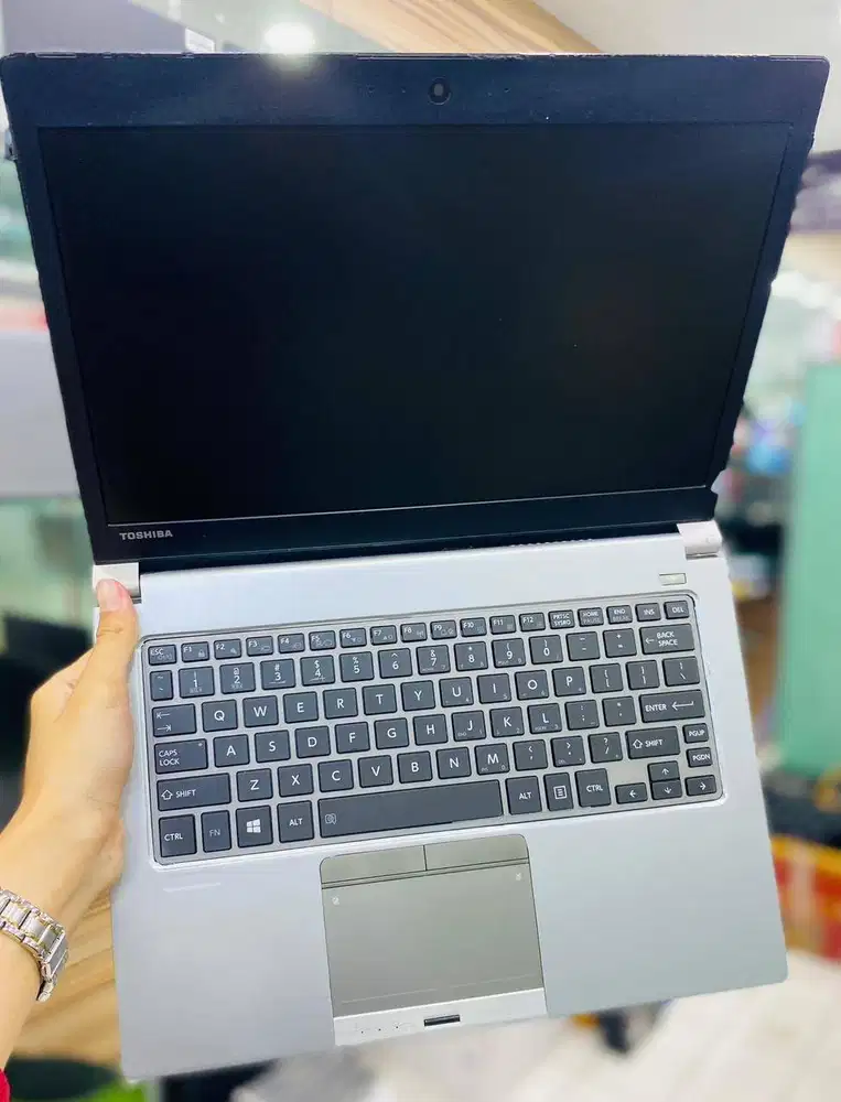 LAPTOP TOSHIBA PORTAGE  Z30-C CORE i7 GEN 6 RAM 8GB/SSD 256GB DL-DC