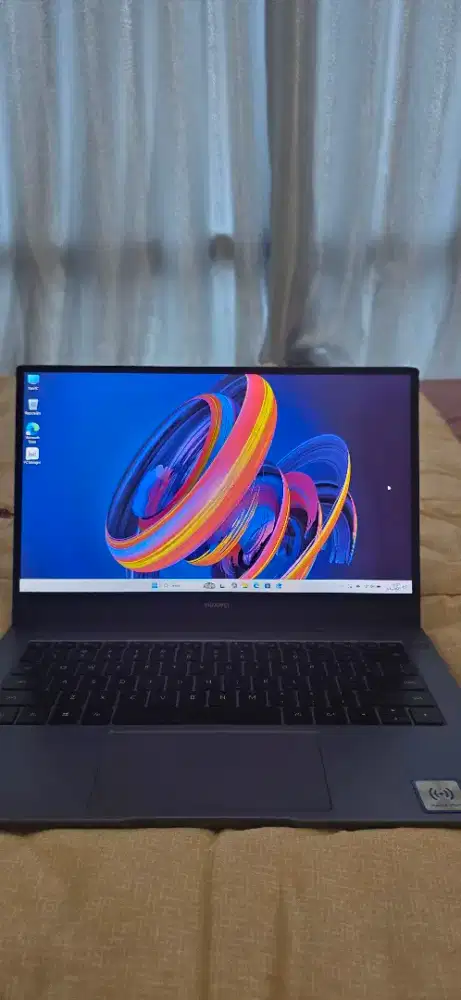 Huawei matebood D14 ryzen 7