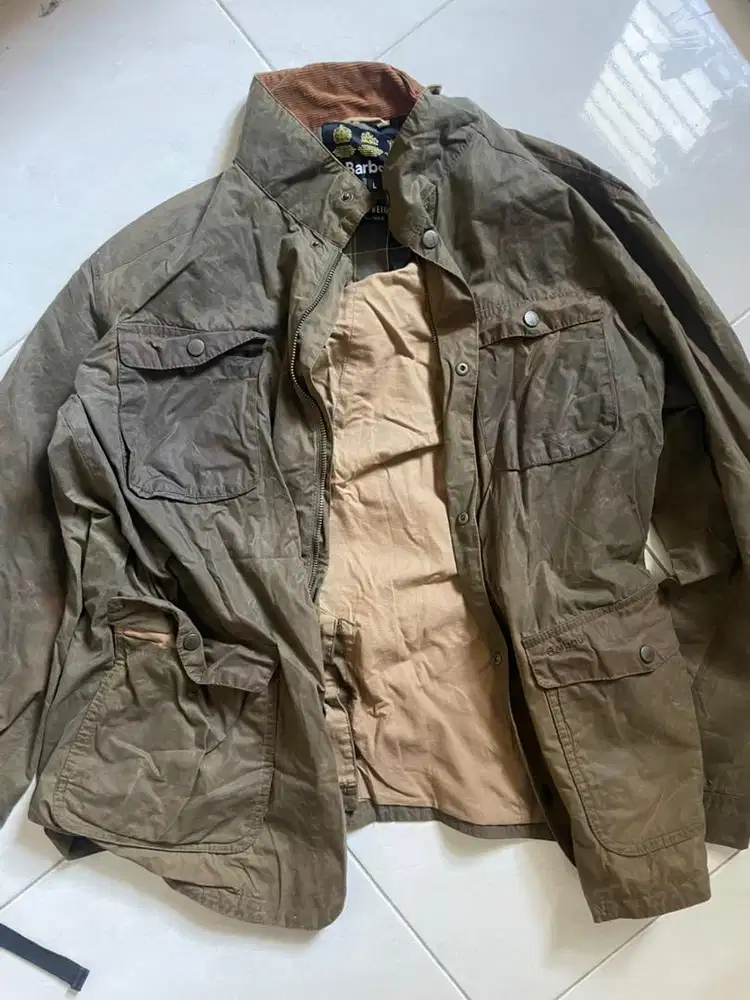 Jaket barbour ukuran L