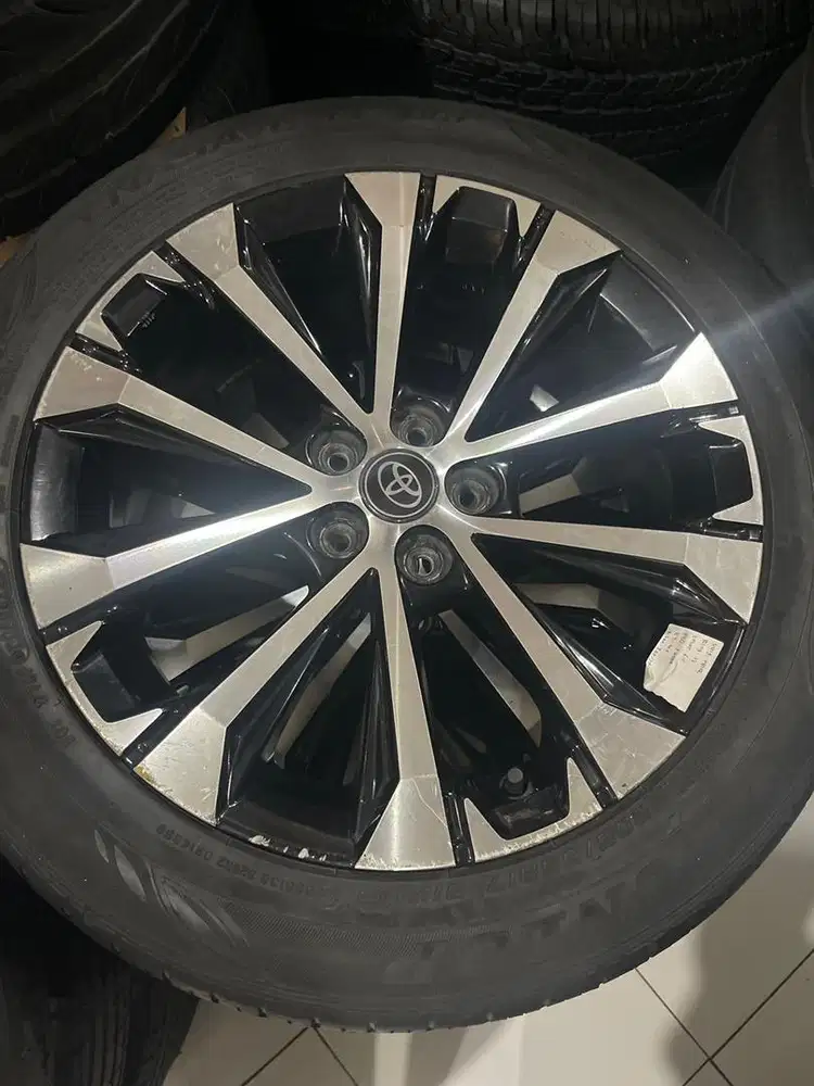 Velg Veloz Q ring 17 pcd 5x100 lengkap ban