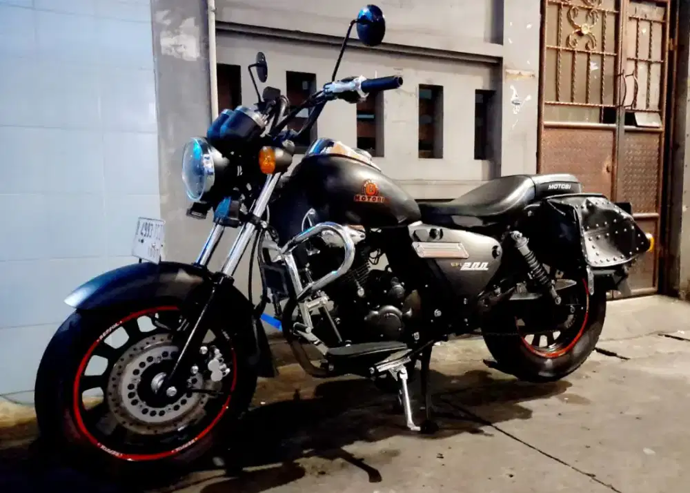 Motor cruiser tangguh dan nyaman