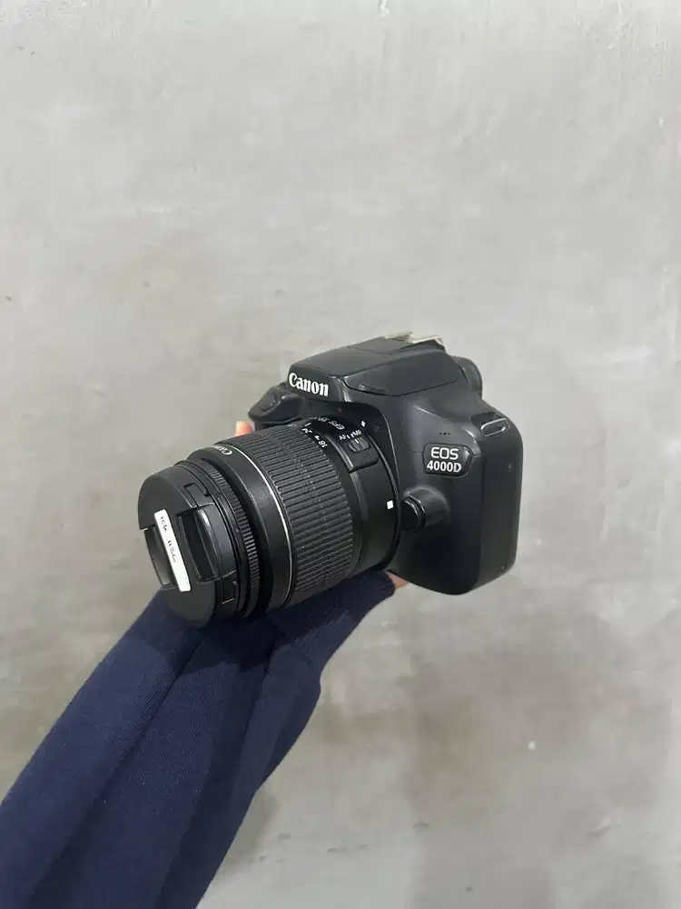 CANON 4000D + KIT