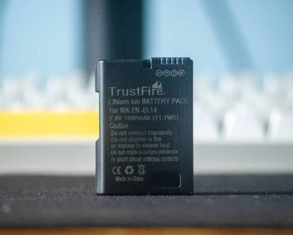 BATERAI NIKON EN-EL14 FOR NIKON DSLR MASIH BAGUS TRUSTFIRE D3200 D3100