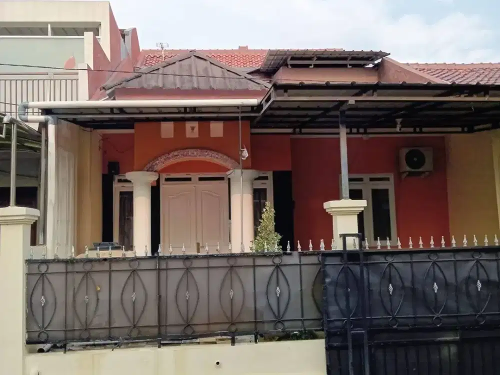 Dijual Rumah Fully Furnished Dalam Lingkungan Yang Tenang Di Gandul Cinere.