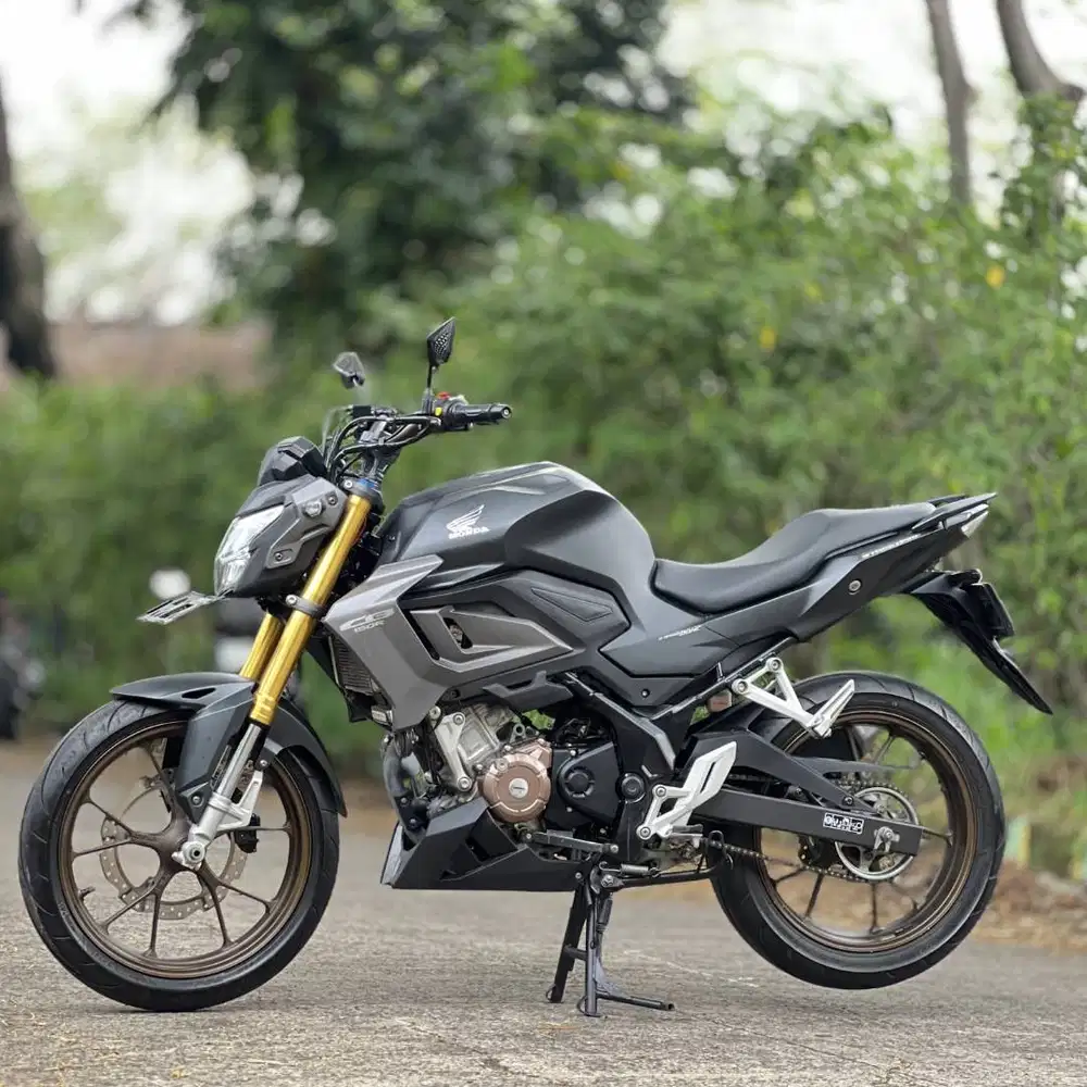 HONDA NEW CB150R BLACK 2022 KM RENDAH PAJAK PANJANG SIAP NGEBUT