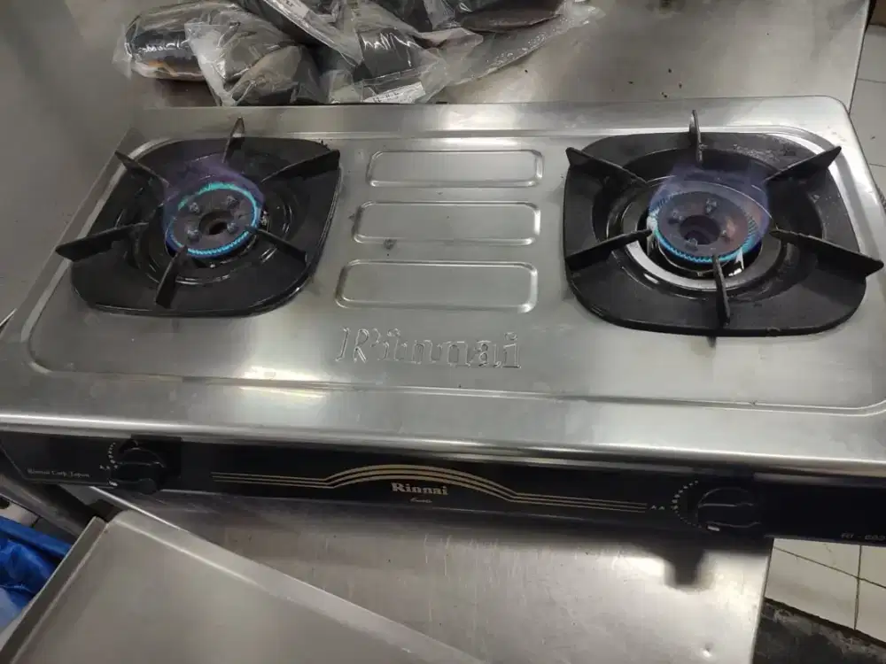 Kompor rinnai 2 tungku