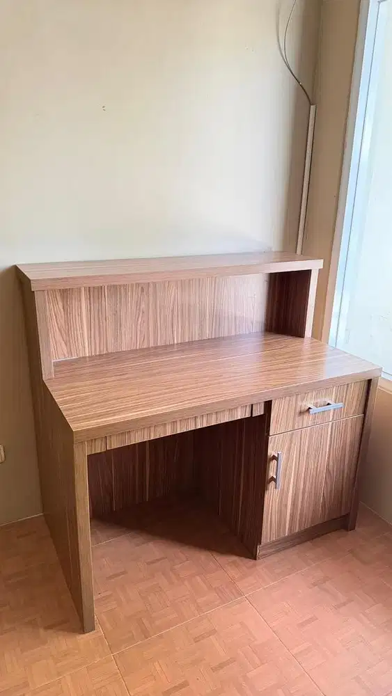 SALE! Meja Kantor Kondisi Bagus