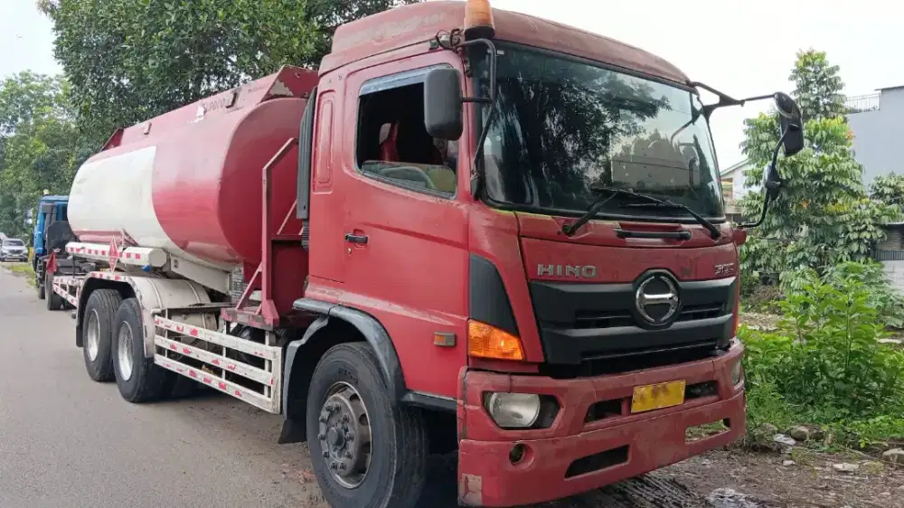 Dijual segera HINO Ranger 500 Truck Tangki 2015