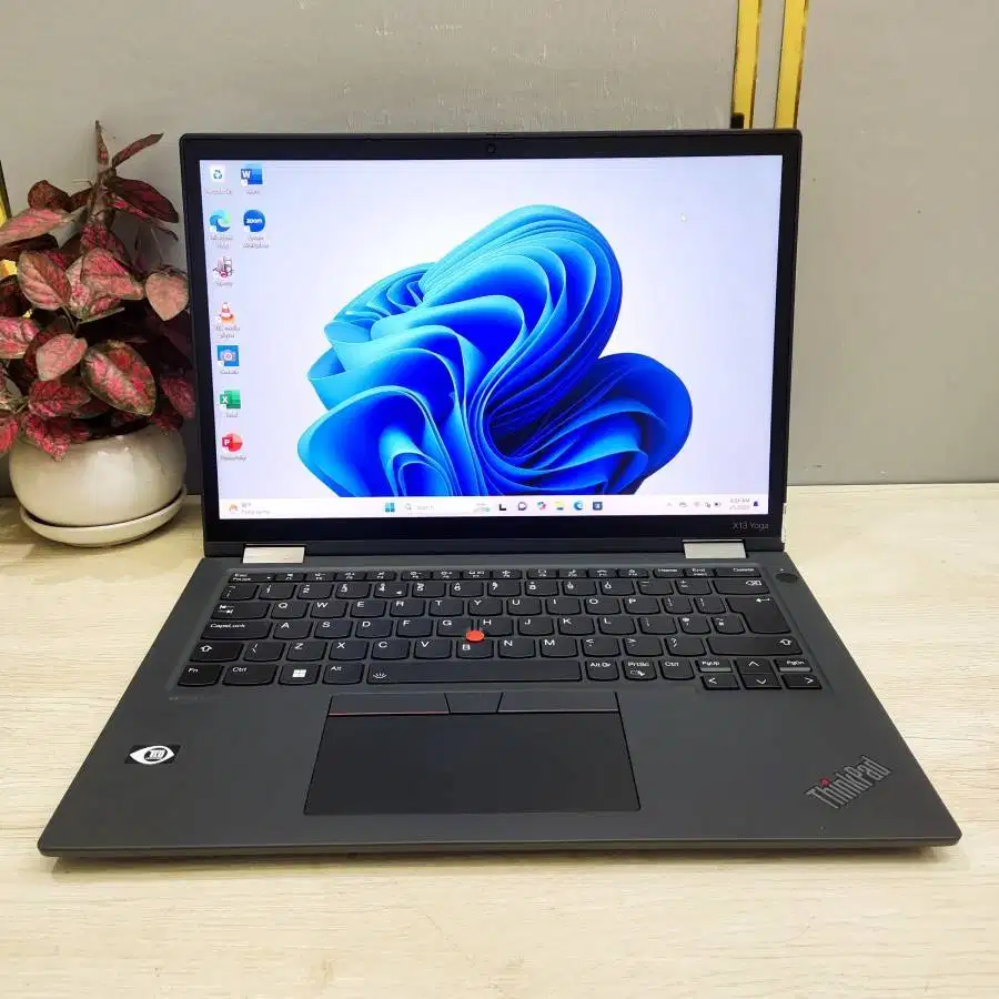 Laptop Lenovo ThinkPad X13 Yoga Core i5-1135G7 Ram 16GB 13.3inch N-ETM
