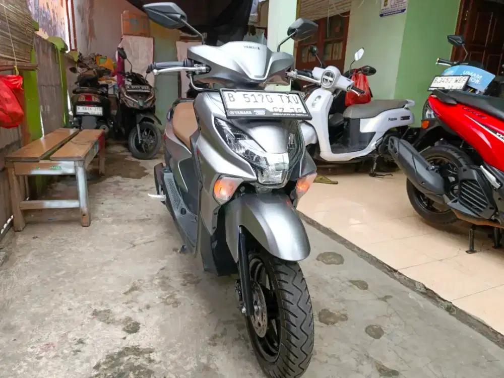 BLN 7 YAMAHA GEAR ULTIMA HYBRID S 2025 ORI HRG PAS DI CILEDUG TT 2024