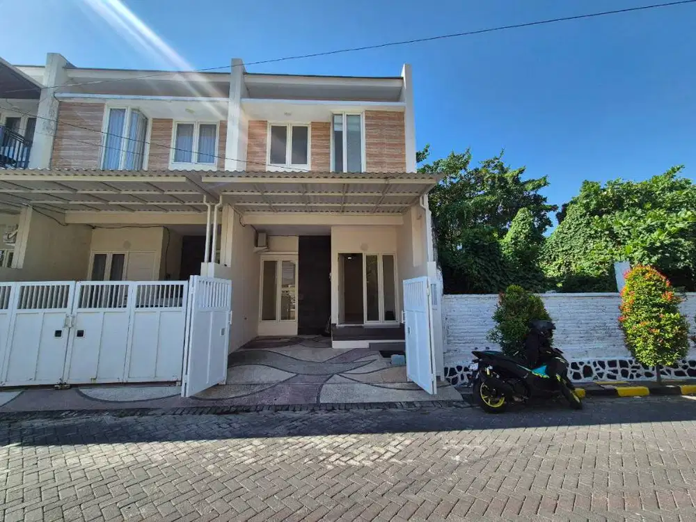 1,3M AN RUMAH SIAP HUNI 2 LANTAI DI SUTOREJO DEKAT ITS DAN UNAIR