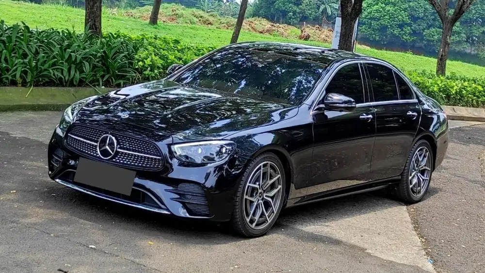 Mercedes-Benz E300 2021 Bensin