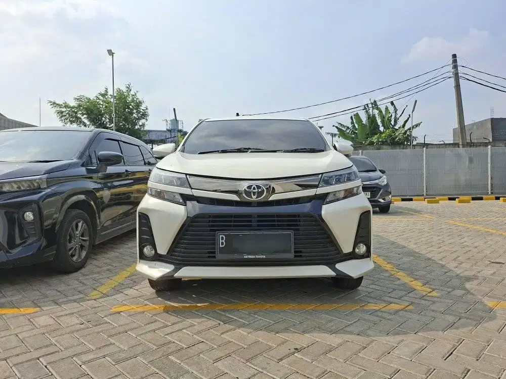 TOYOTA AVANZA VELOZ 1.5 AT MATIC AUTOMATIC 2021 PUTIH