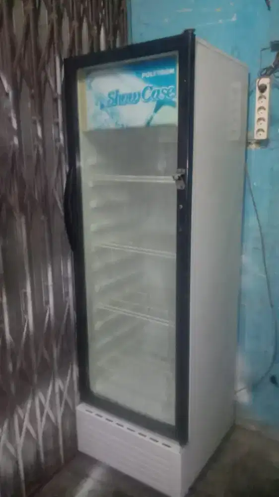 Showcase merek politron