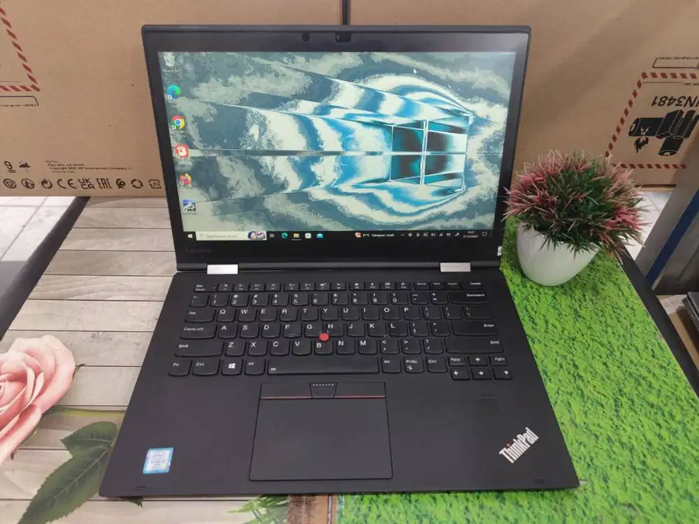 Laptop Lenovo Thinkpad X1 Yoga Intel Core i7-7600U RAM 16GB SSD 256GB