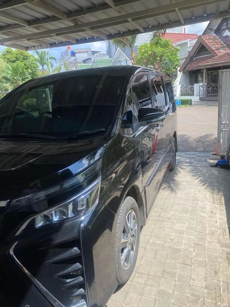 Dijual Toyota Voxy