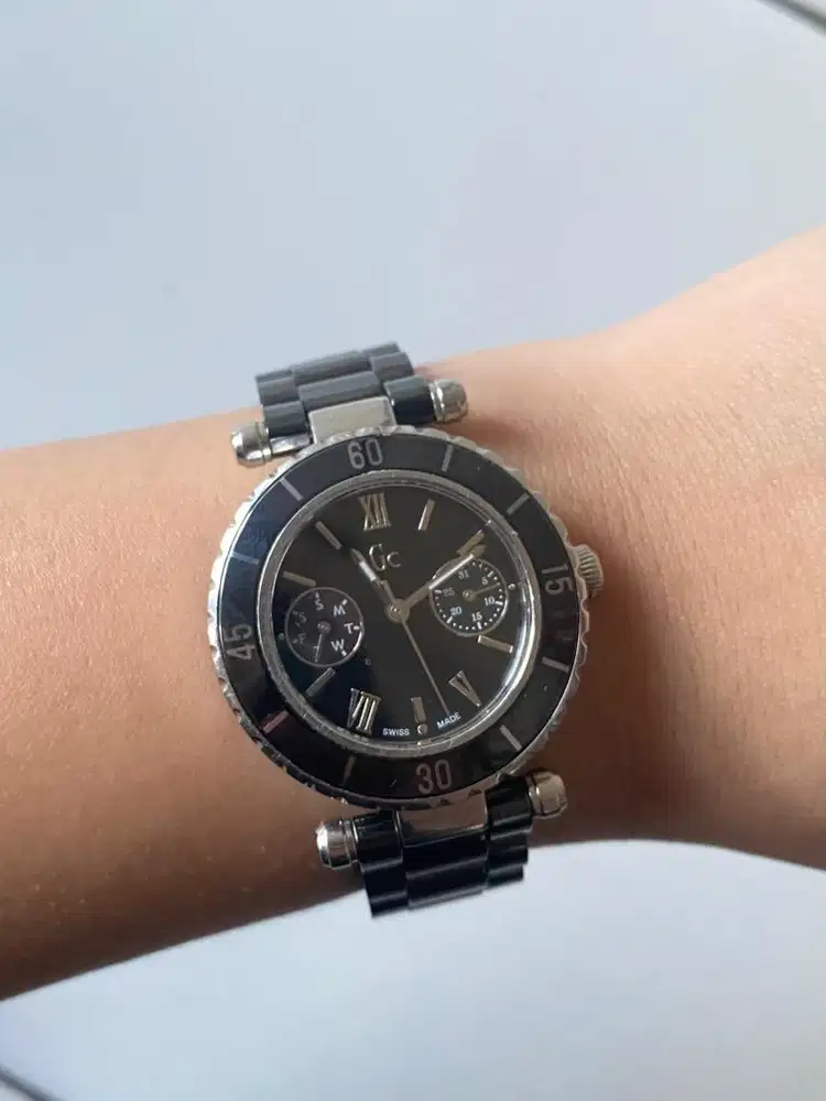 SWISS GUESS COLLECTION 34mm WOMEN'S