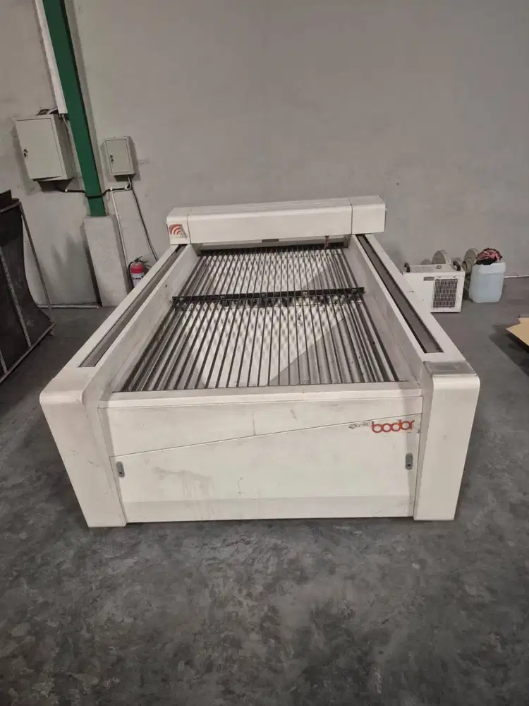 Mesin laser merk Bodor